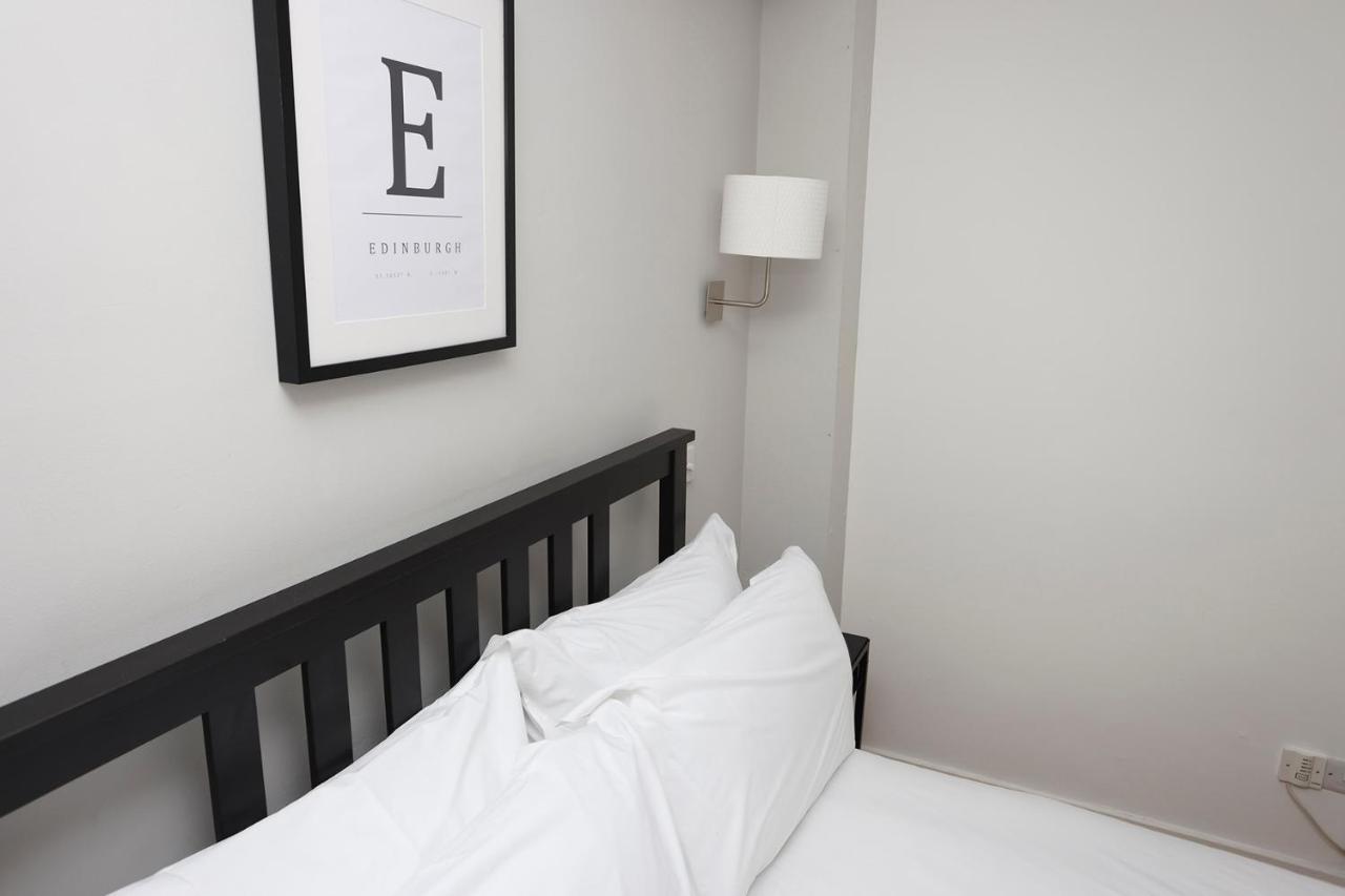 Joivy 1 Bed Flat, Heart Of Grassmarket Edimburgo Exterior foto