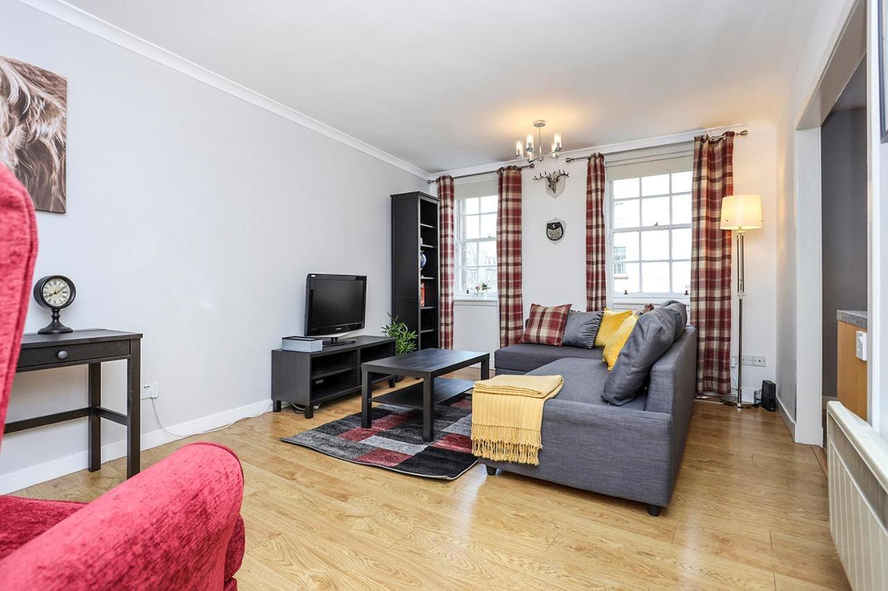 Joivy 1 Bed Flat, Heart Of Grassmarket Edimburgo Exterior foto