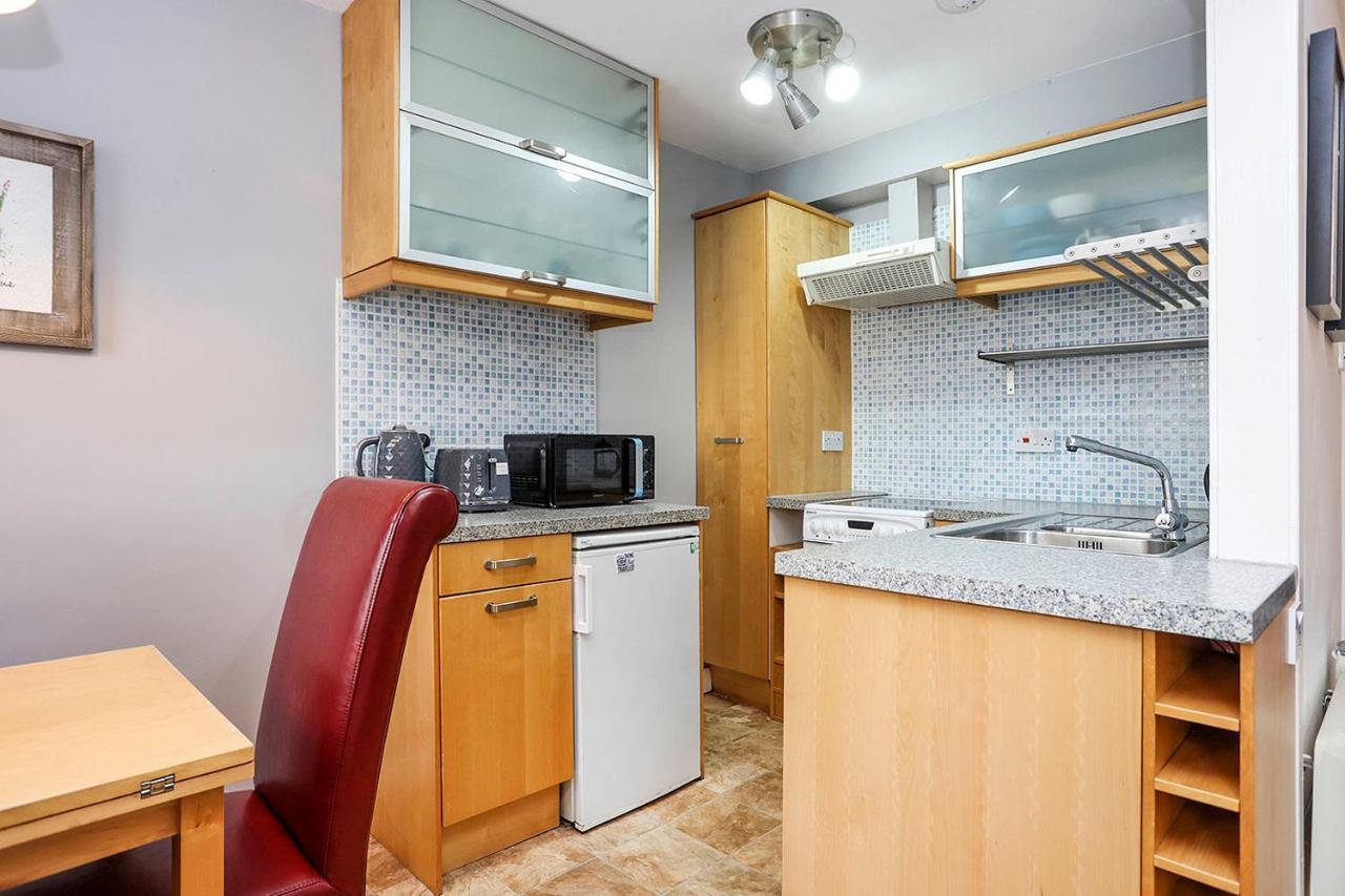 Joivy 1 Bed Flat, Heart Of Grassmarket Edimburgo Exterior foto