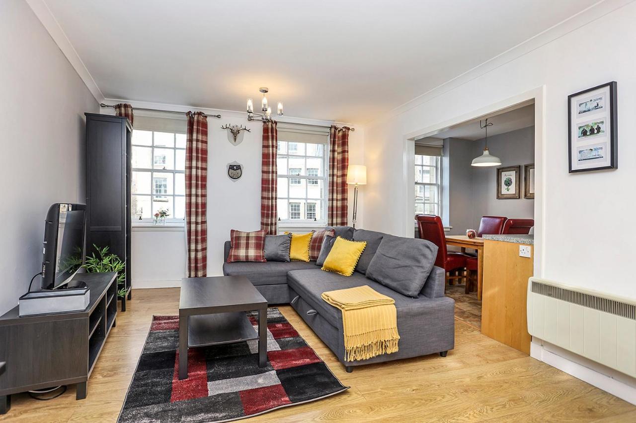 Joivy 1 Bed Flat, Heart Of Grassmarket Edimburgo Exterior foto
